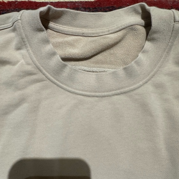 Lululemon Men's Cream Sweatshirt - Picture 2 of 9